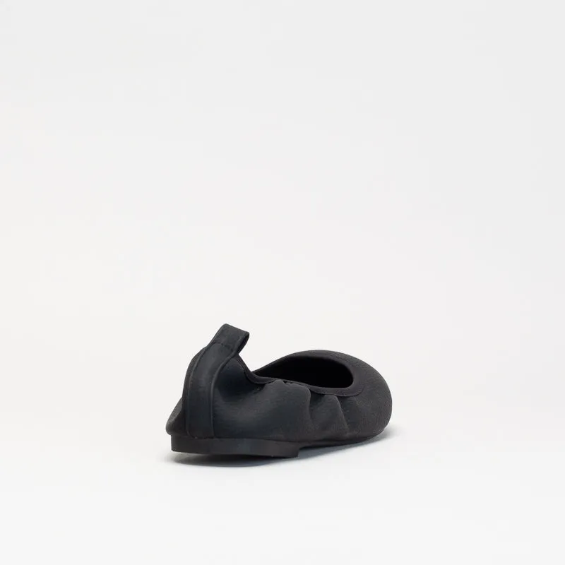 Unreal Women Square Toe Scrunch Pump _ 150836