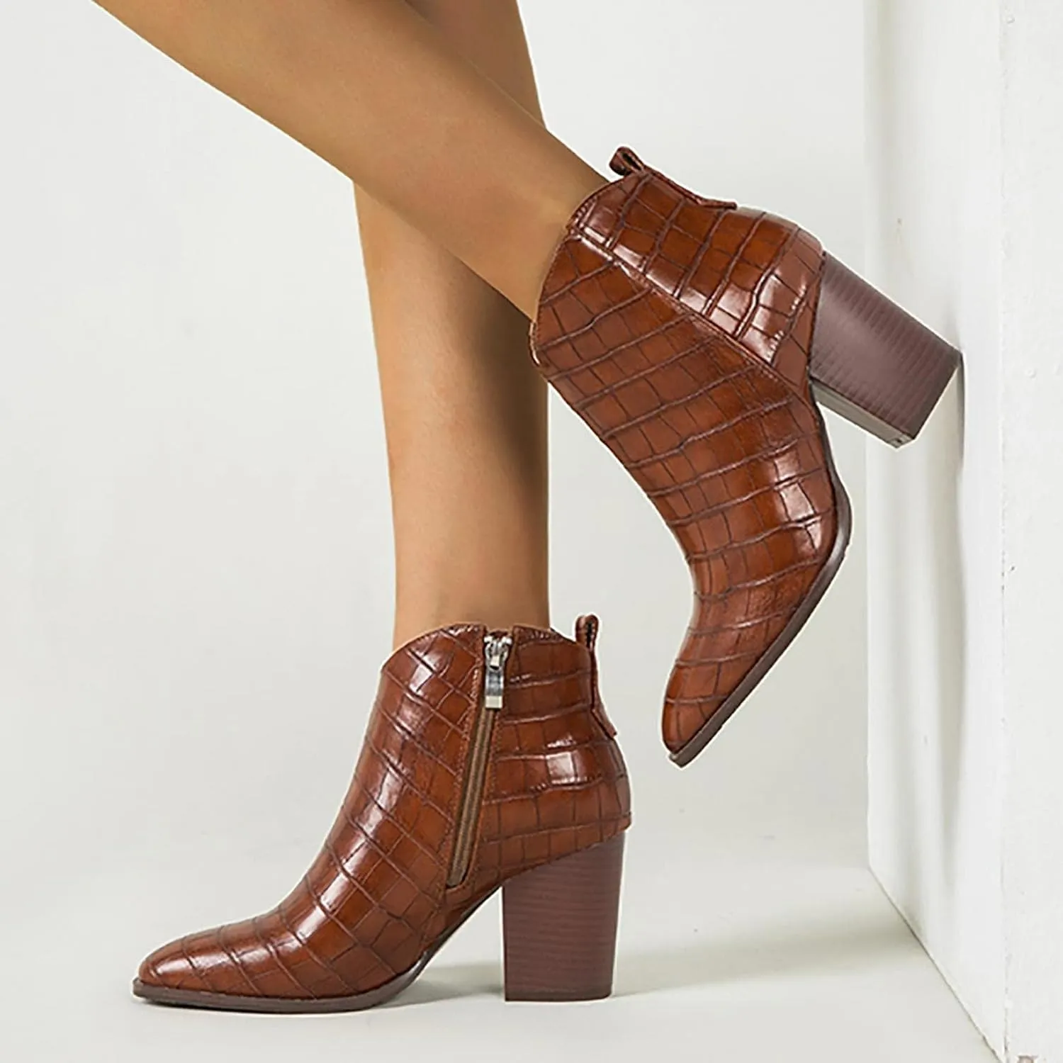 ZBYY Women's Pointed Toe Ankle Boots Comfort Slip on Mid Chunky Heeled Side Zipper Chelsea Fashion Dress Short Booties